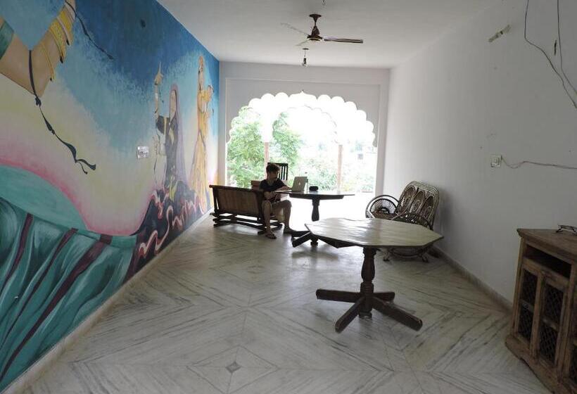 فندق Radhika Palace