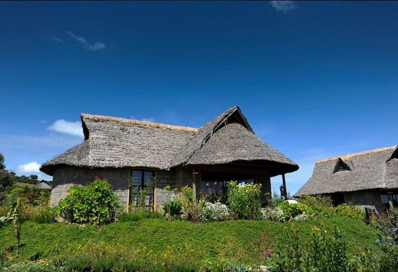 هتل Rhino Watch Safari Lodge