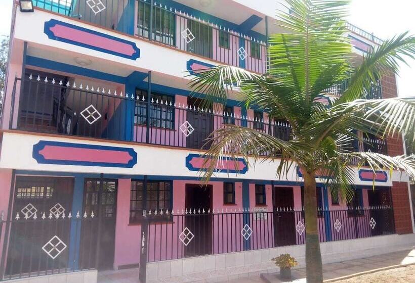 هتل The Joshua Gardens