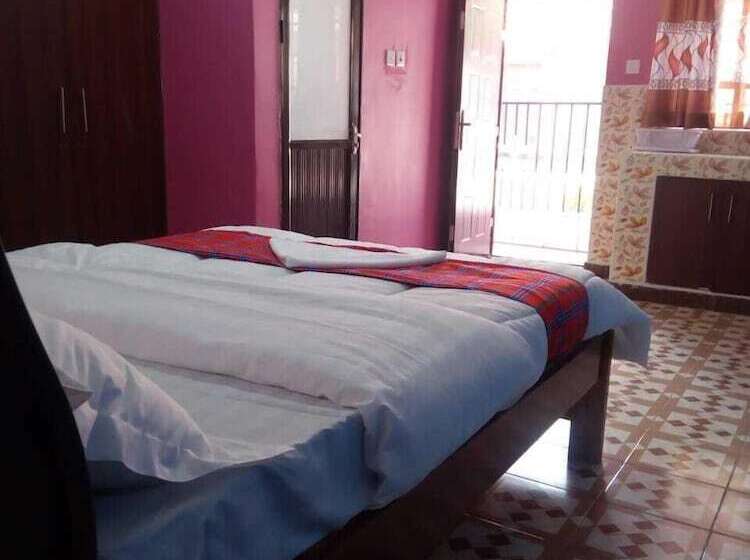 هتل The Joshua Gardens