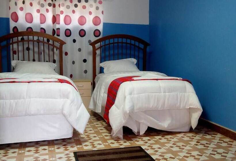 هتل The Joshua Gardens