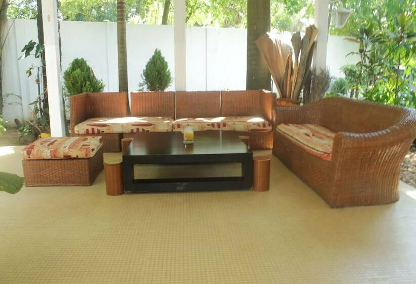 پانسیون Ets Nenthol Bénin