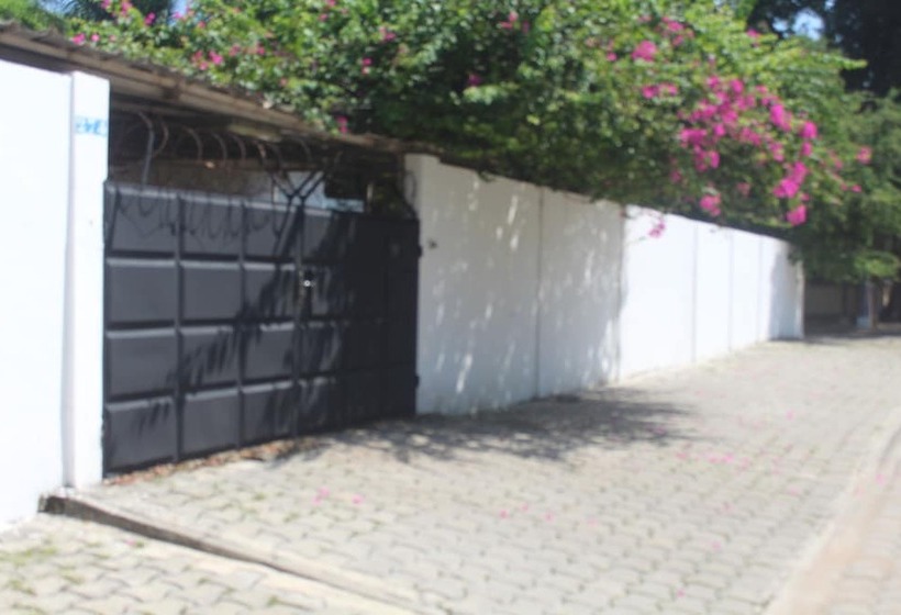 پانسیون Ets Nenthol Bénin