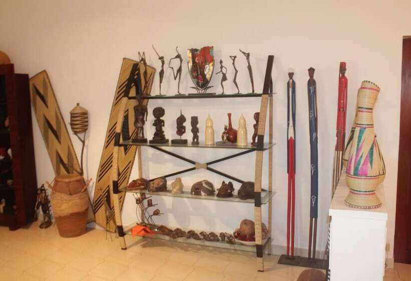 پانسیون Ets Nenthol Bénin