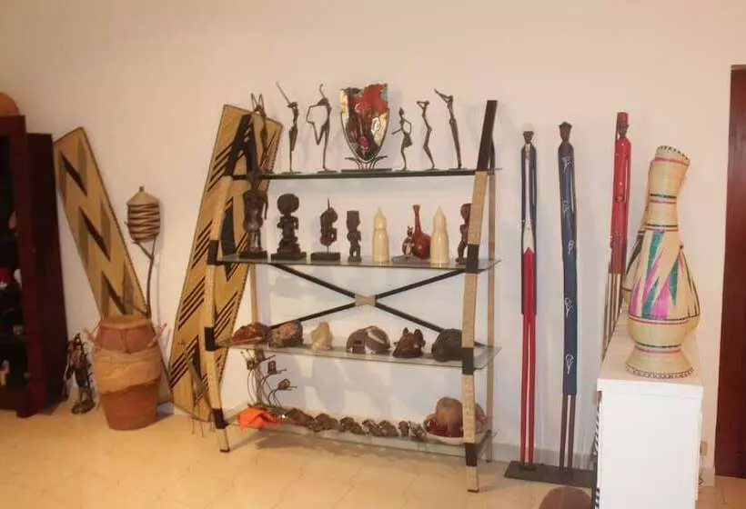 پانسیون Ets Nenthol Bénin