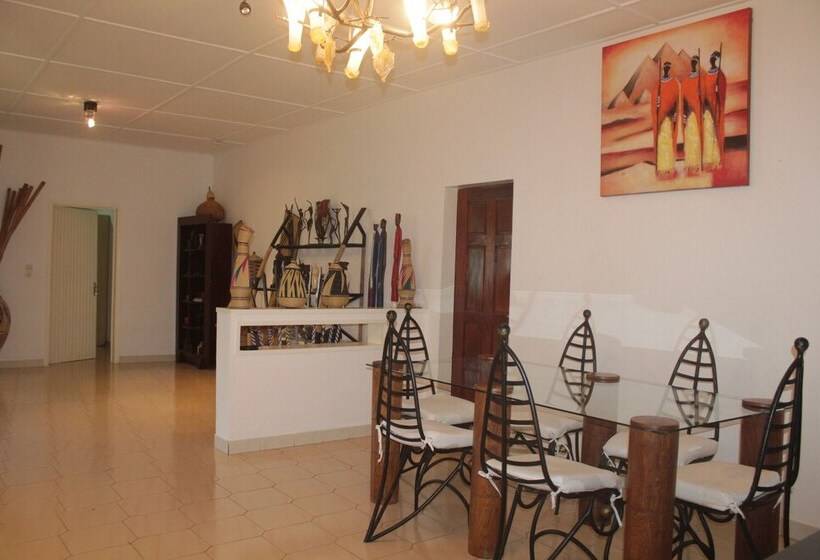 پانسیون Ets Nenthol Bénin