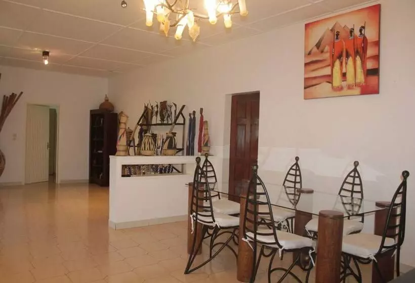 پانسیون Ets Nenthol Bénin