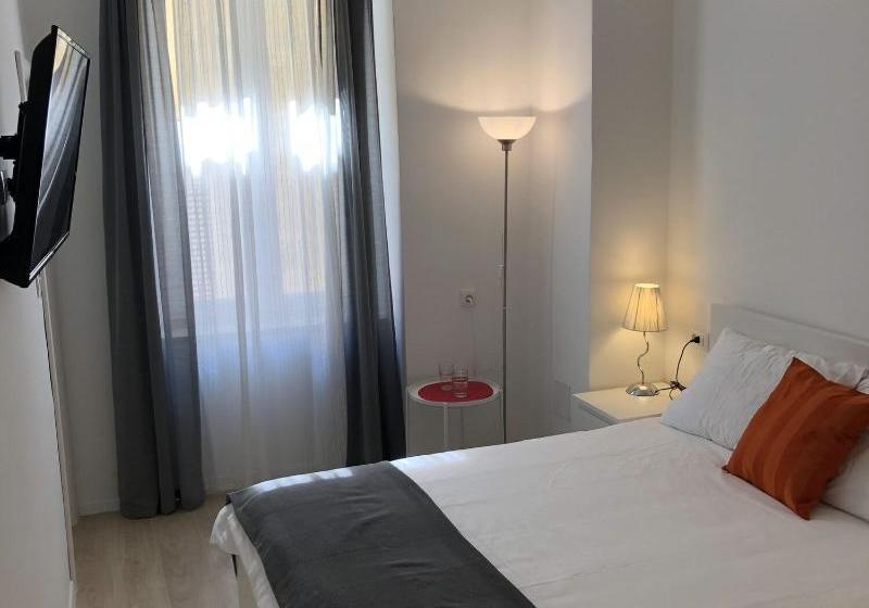 פנסיון Sir John's Rooms