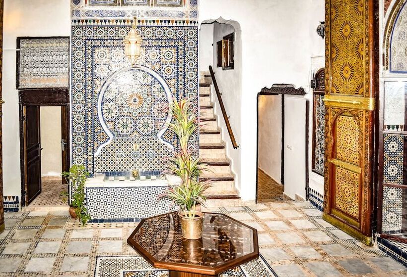 里亚德 Palais Antique