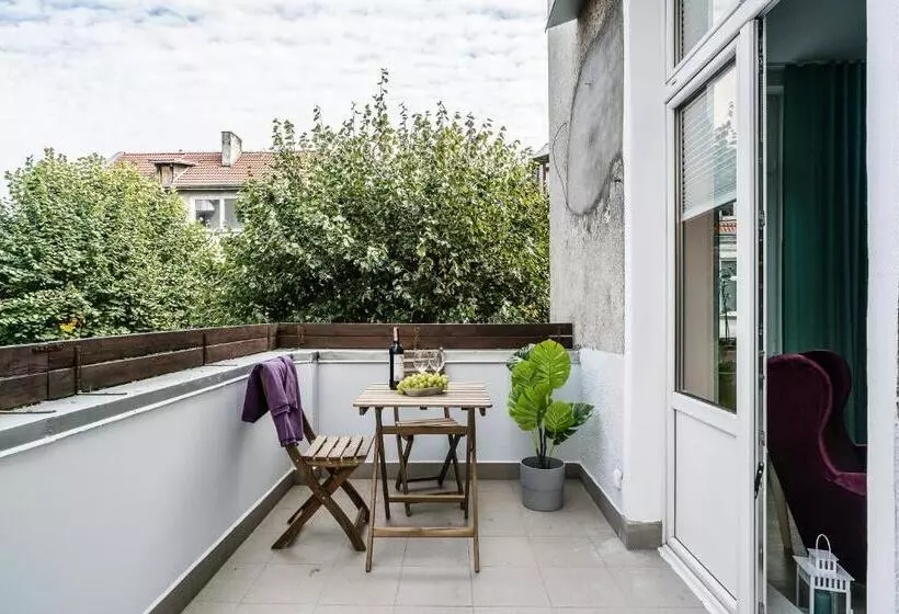 Sanhaus Apartments   Fiszera 6