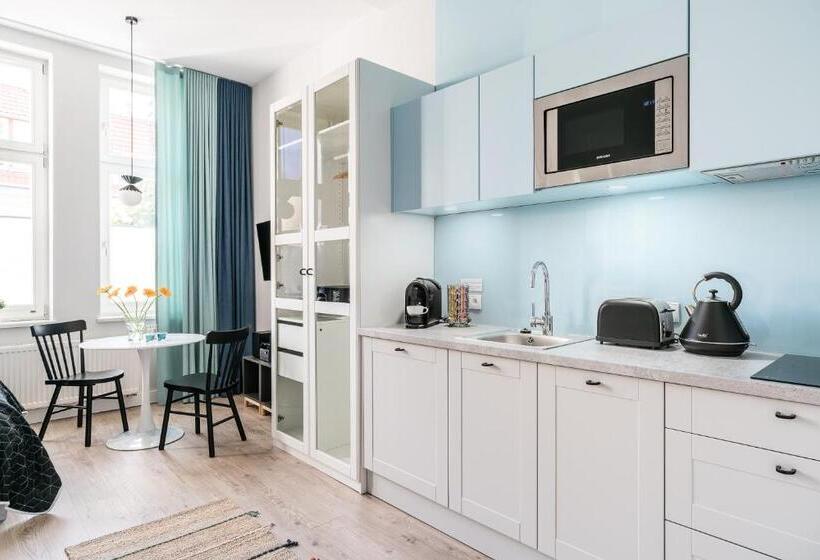 Sanhaus Apartments   Fiszera 6