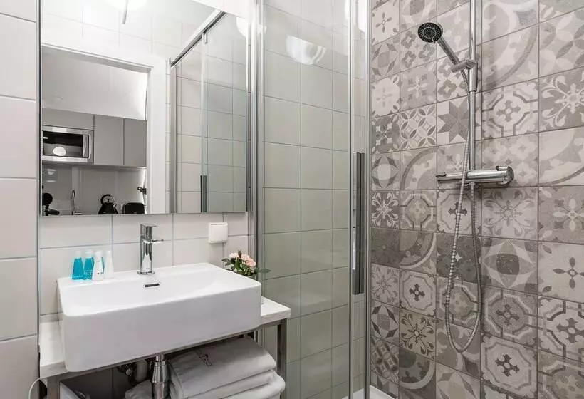 Sanhaus Apartments   Fiszera 6