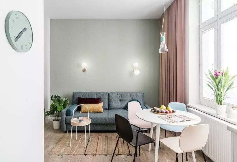 Sanhaus Apartments   Fiszera 6