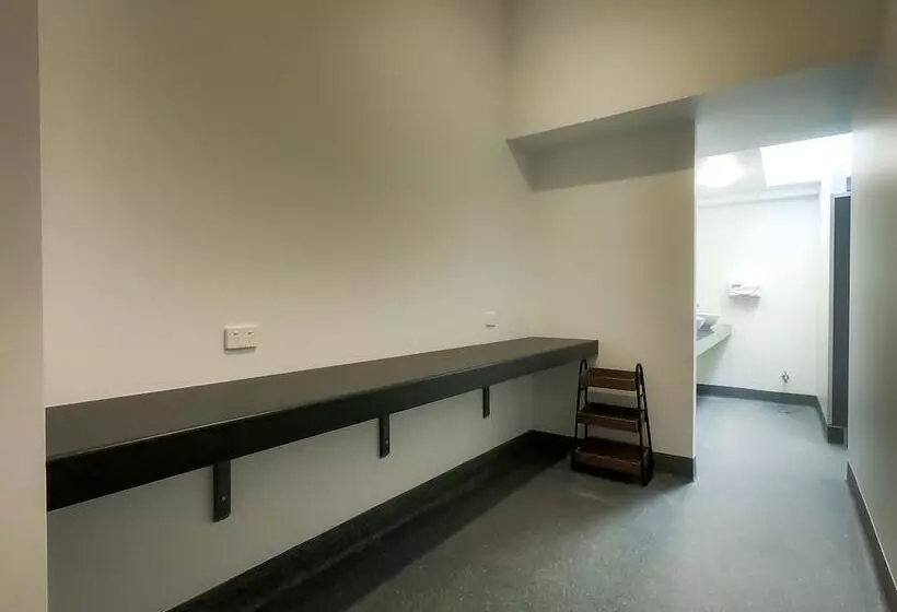 ユースホステル Pod Inn