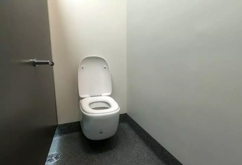 ユースホステル Pod Inn