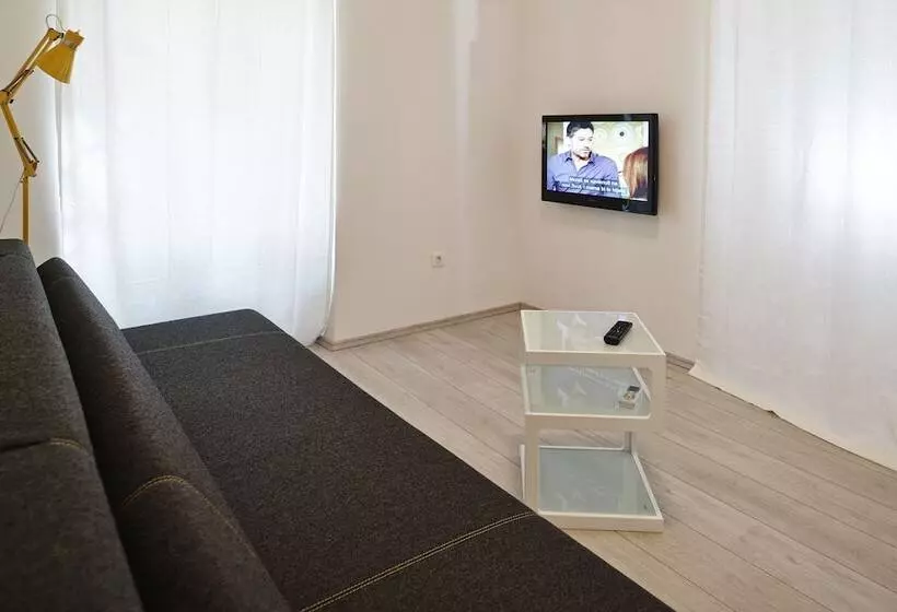 Design Studios Svi Mi