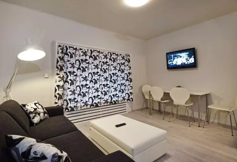 Design Studios Svi Mi