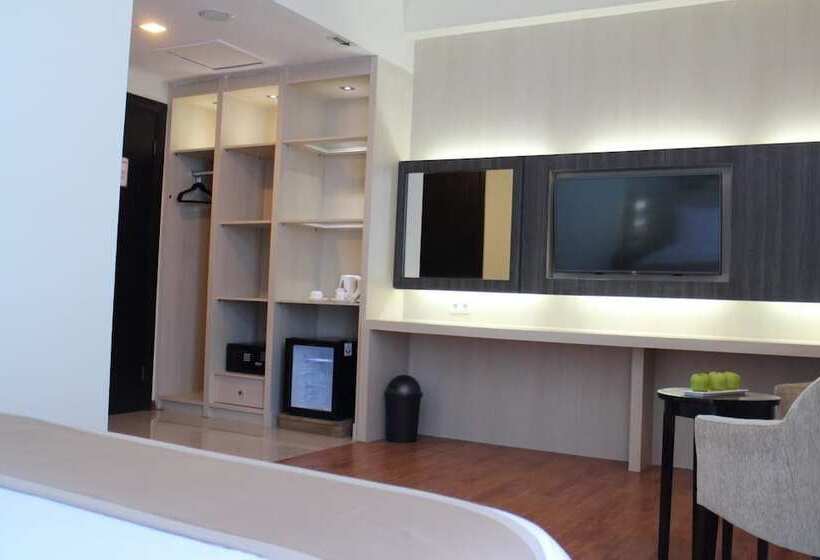 호텔 @hom Premiere Abepura By Horison