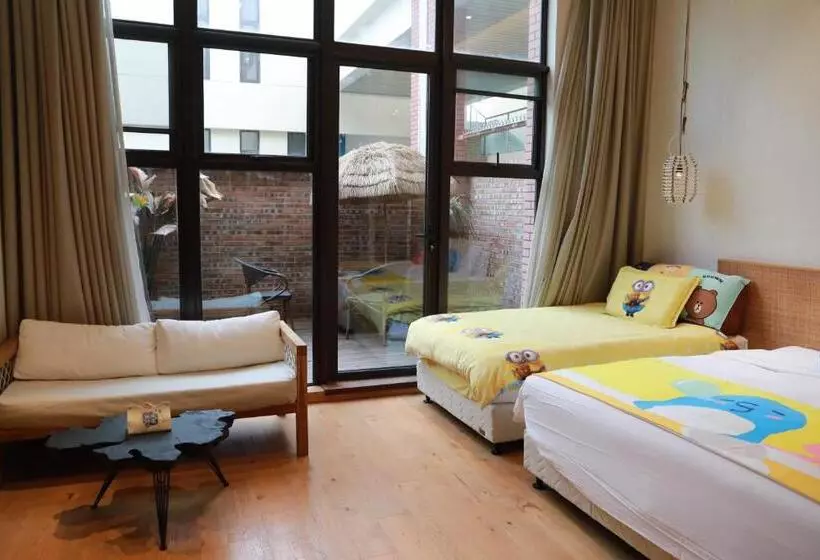 Shanghai Pudong Airport Moonlo Hotel   Pet Friendly