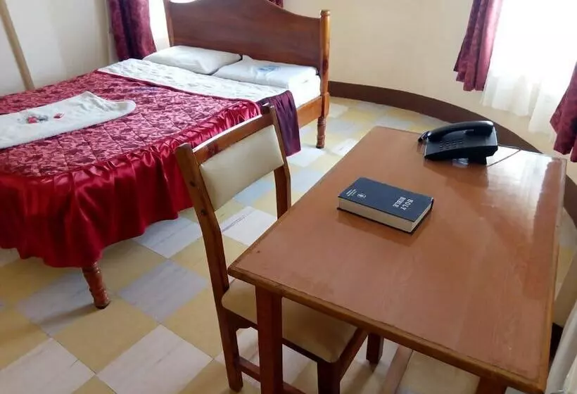 هتل Nanyuki Simba Lodge