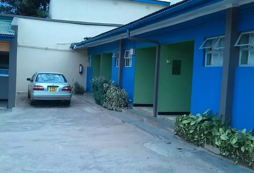 هتل Nanyuki Simba Lodge