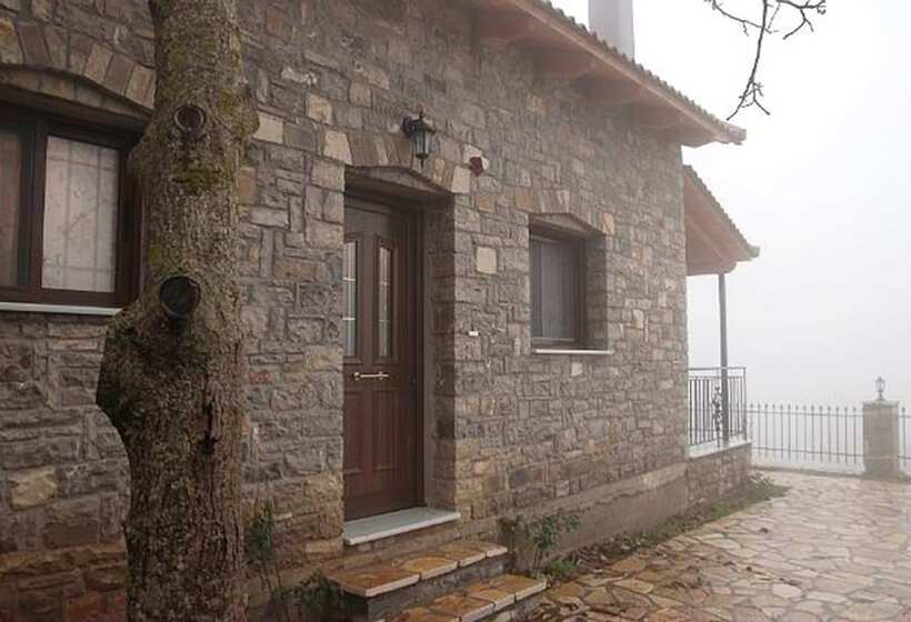 פנסיון Oreini Nafpaktia Houses