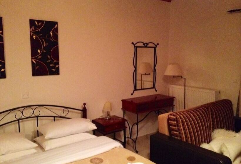 פנסיון Oreini Nafpaktia Houses