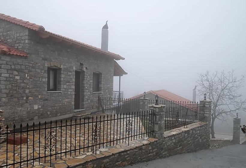 פנסיון Oreini Nafpaktia Houses