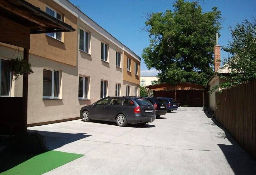 פנסיון Penzion Bojnice