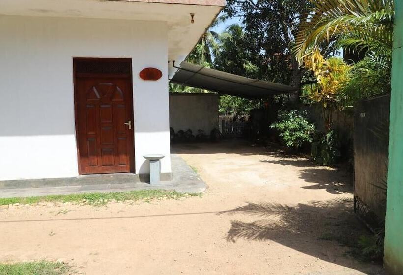 פנסיון Prasad Suomi Villa