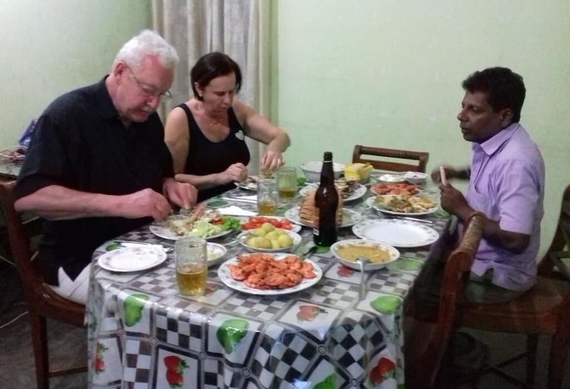 פנסיון Prasad Suomi Villa