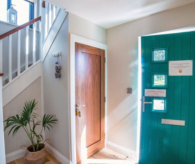 פנסיון Taim Lodge