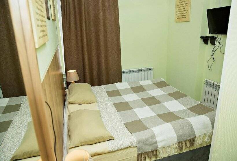 Mini Hotel Club Puteshestvennikov   Hostel