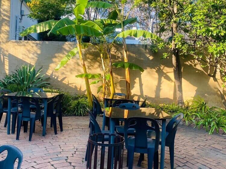 هاستل Rosebank Lodge & Backpacker