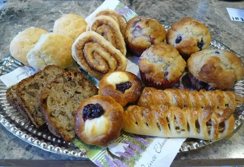 Aamiaismajoitus (B&B) Cavendish Breeze Inn