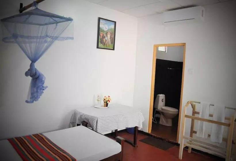 Aamiaismajoitus (B&B) Pawansa Home Stay