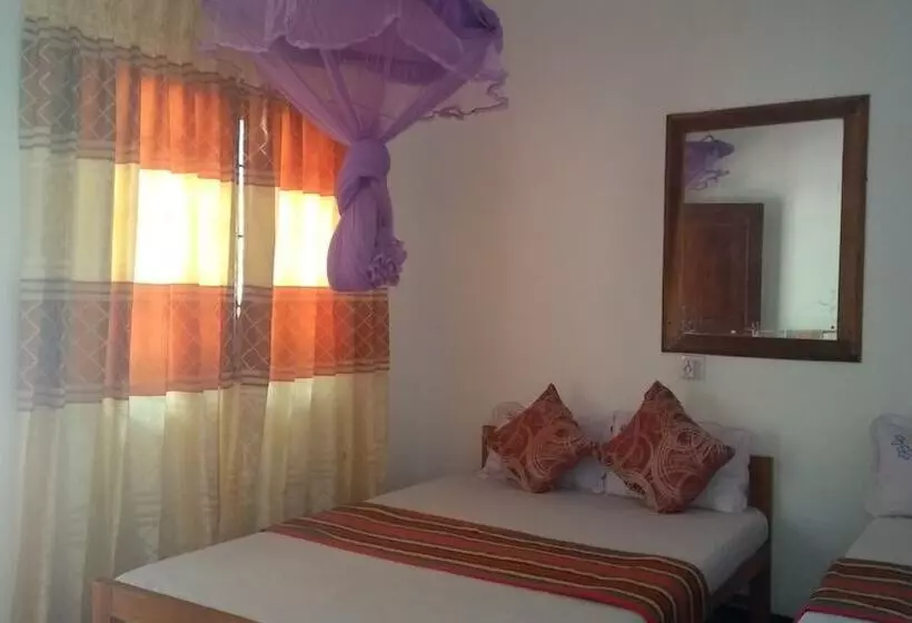 Aamiaismajoitus (B&B) Pawansa Home Stay