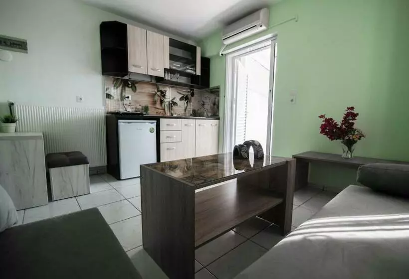 Dias Apartments