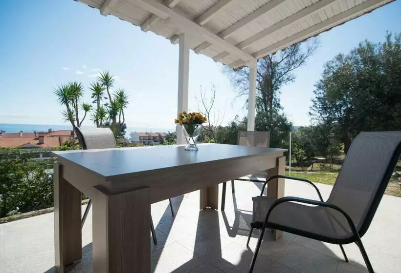 Dias Apartments