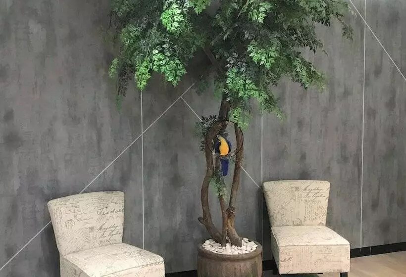 Hotelli Ibis Budget Surabaya Diponegoro