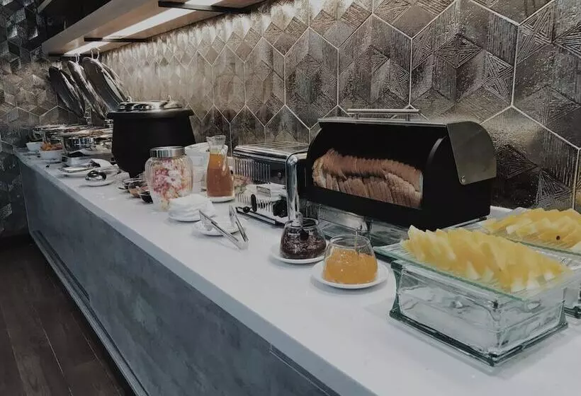 Hotelli Ibis Budget Surabaya Diponegoro