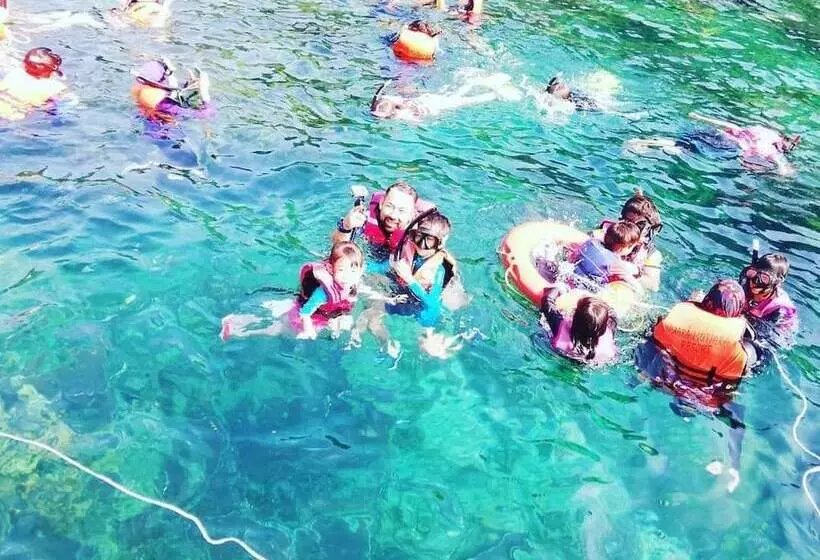 Hotelli Juara Mutiara Resort