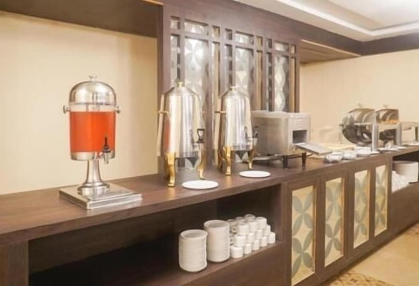 هتل Rahi Forest View