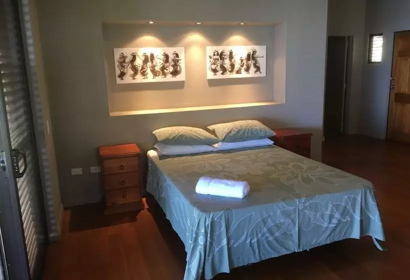 Mangaia Villas