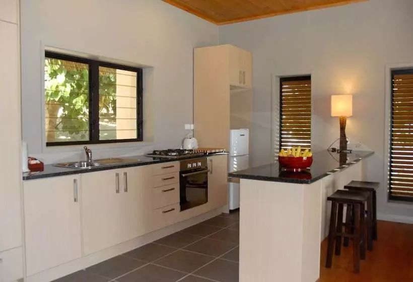 Mangaia Villas