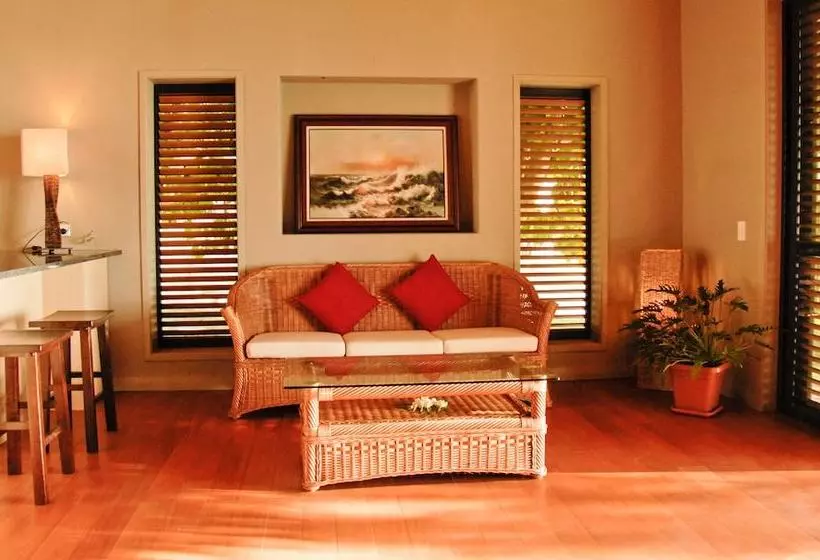 Mangaia Villas