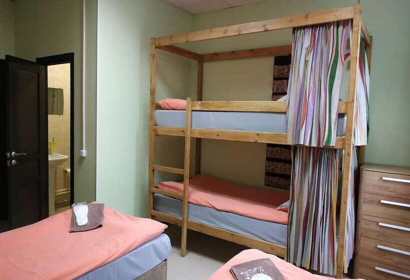 Mini Hotel Club Puteshestvennikov   Hostel