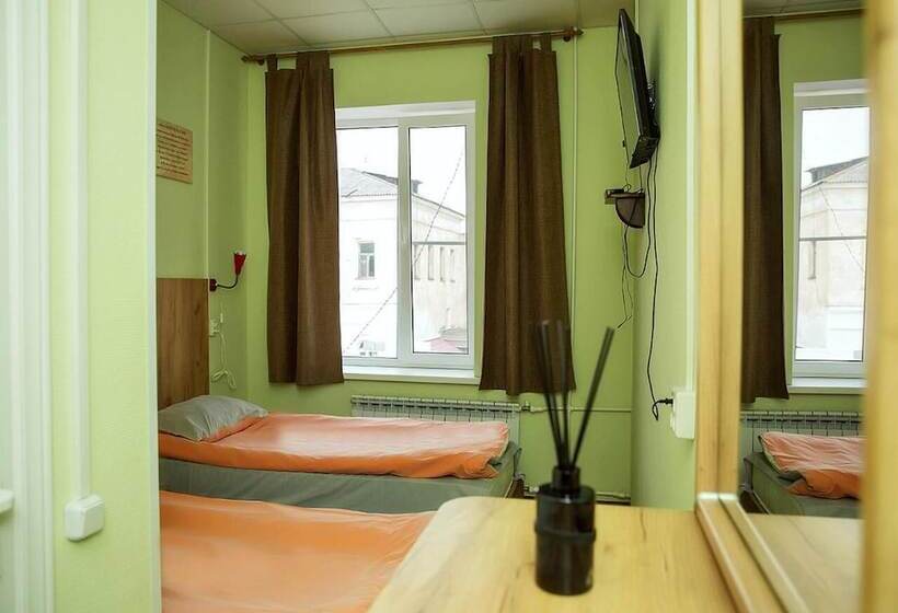 Mini Hotel Club Puteshestvennikov   Hostel