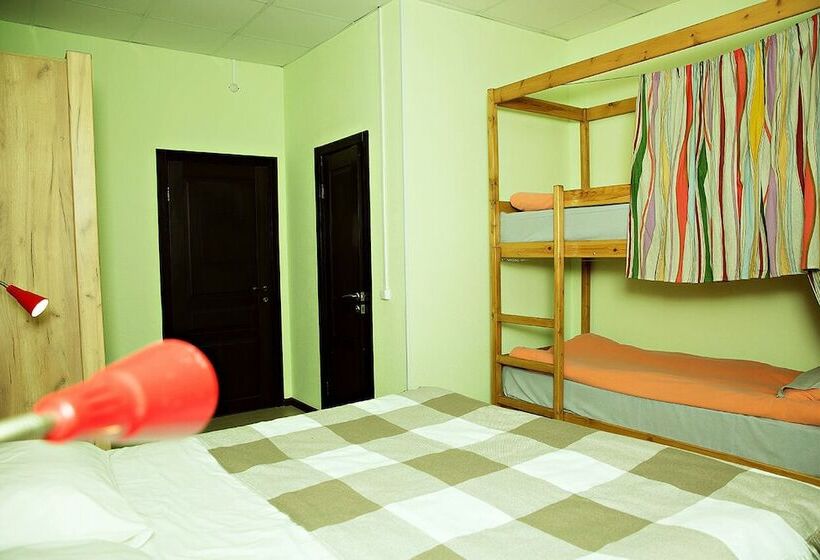 Mini Hotel Club Puteshestvennikov   Hostel