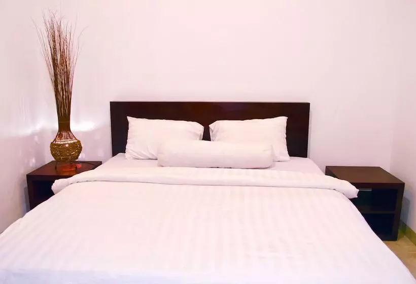 پانسیون Cozy Palm Villa